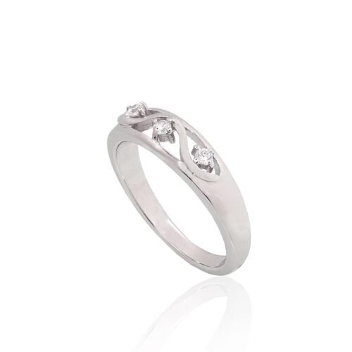 Alternative view of Silver ring with Zirkons