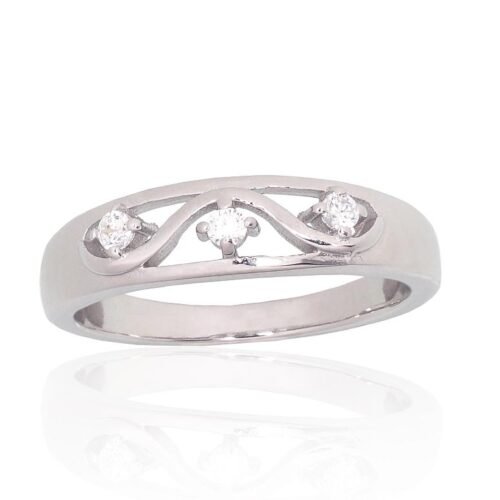 Silver ring with Zirkons