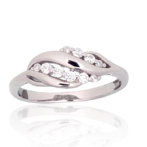 Silver ring with Zirkons