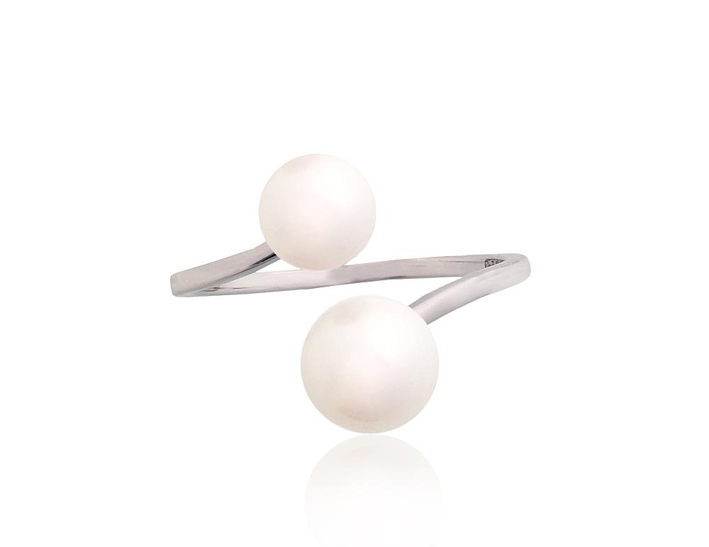 Silver ring with Fresh-water Pearl