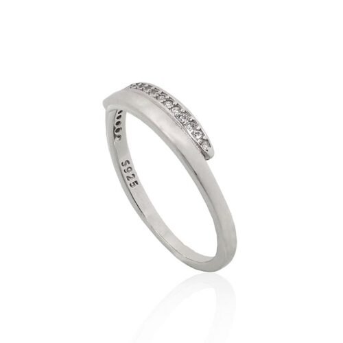 Alternative view of Silver ring with Zirkons