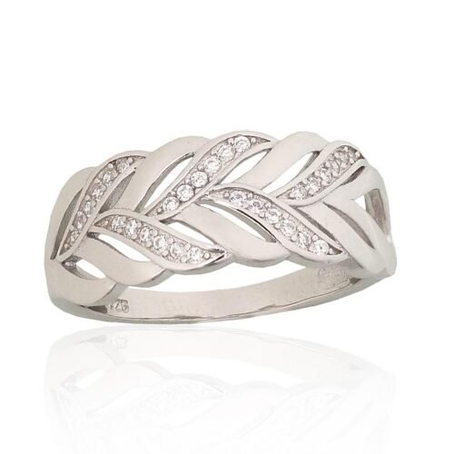 Silver ring with Zirkons