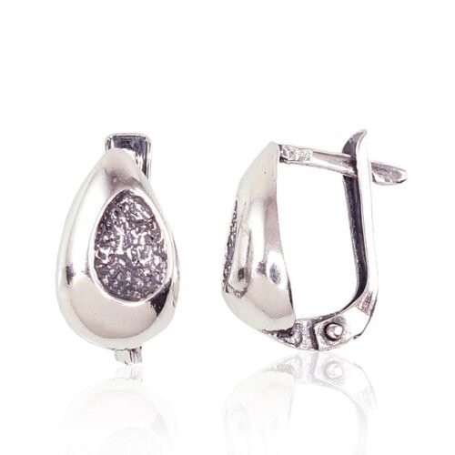 Silver earrings with 'english' lock