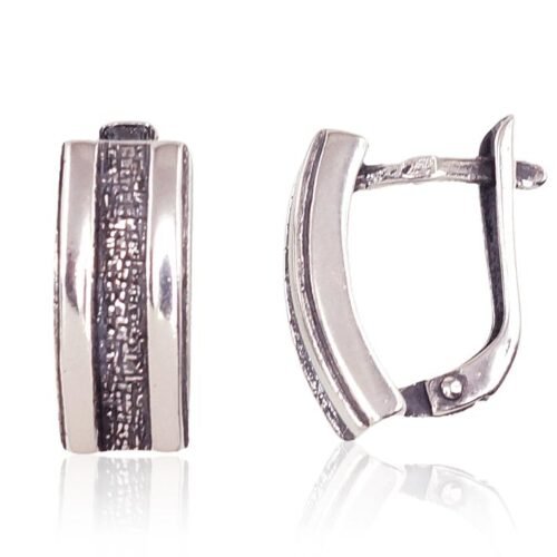 Silver earrings with 'english' lock