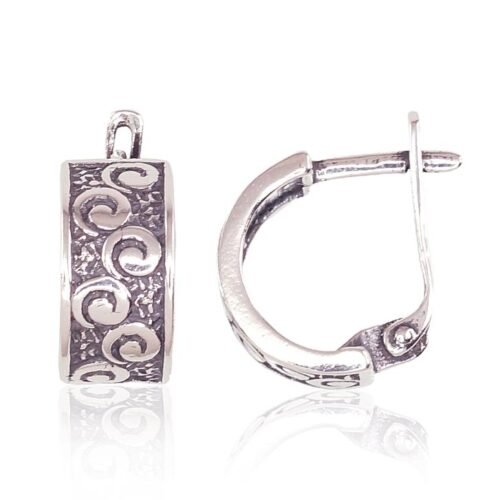 Silver earrings with 'english' lock