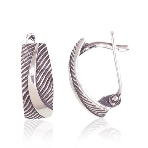 Silver earrings with 'english' lock