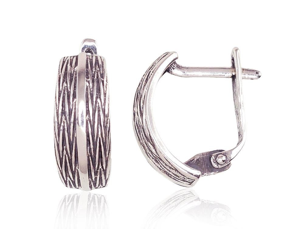 Silver earrings with 'english' lock
