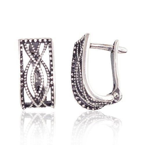 Silver earrings with 'english' lock