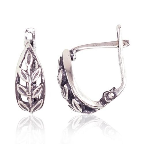 Silver earrings with 'english' lock