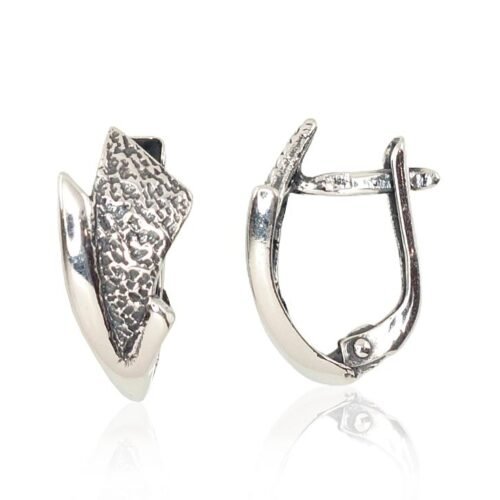 Silver earrings with 'english' lock