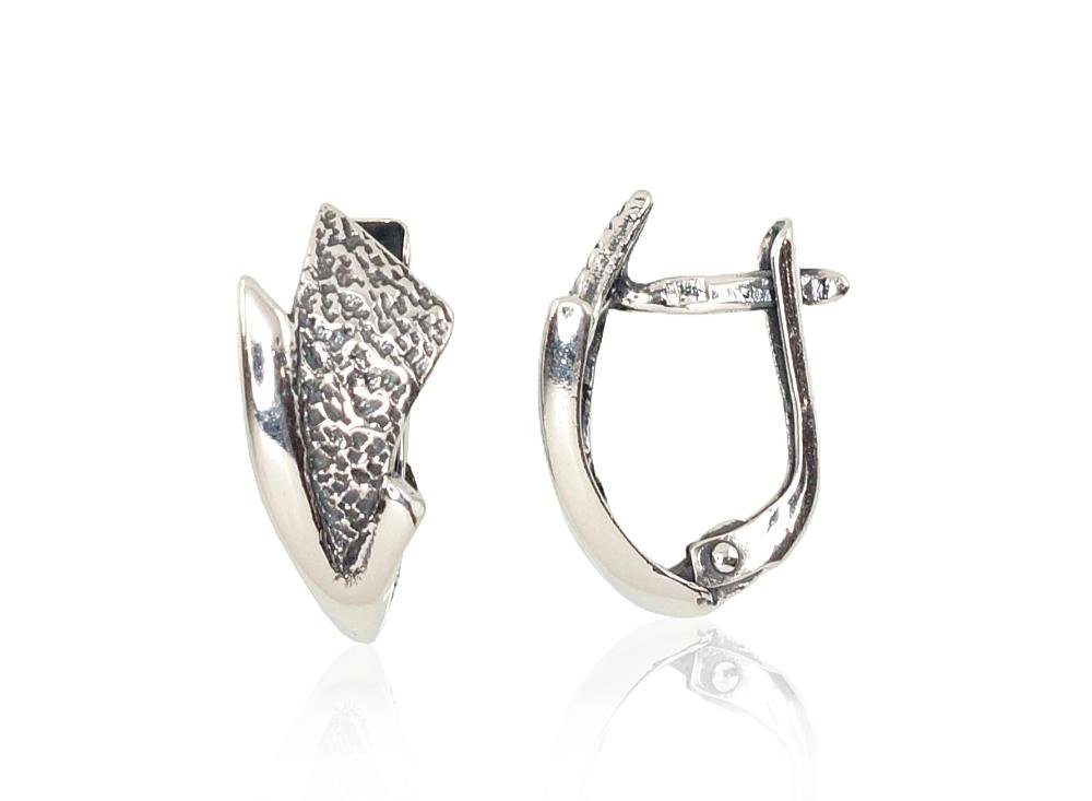 Silver earrings with 'english' lock