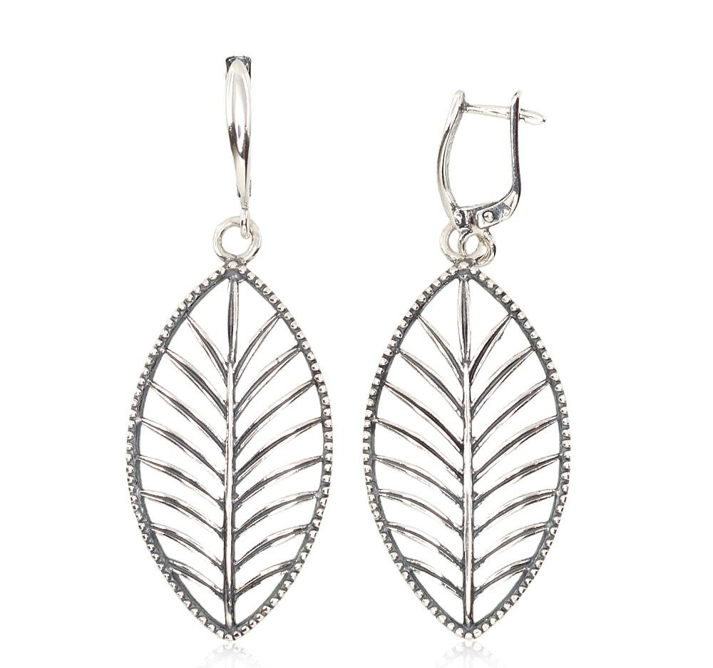 Silver earrings with 'english' lock