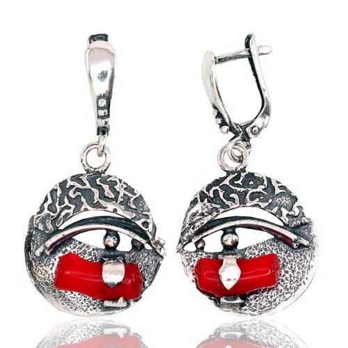 Silver earrings with 'english' lock with Coral