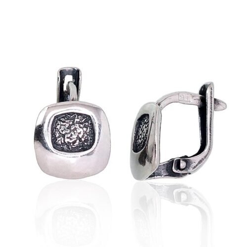 Silver earrings with 'english' lock