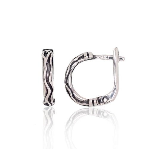 Silver earrings with 'english' lock