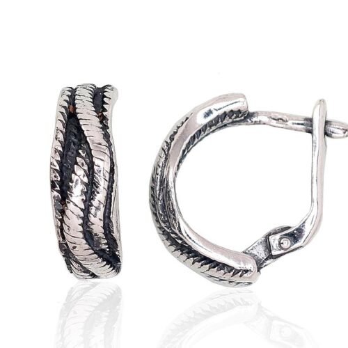 Silver earrings with 'english' lock