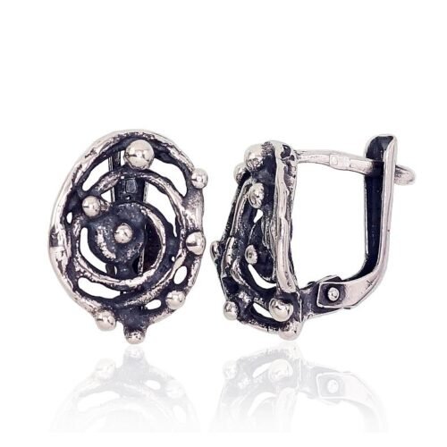 Silver earrings with 'english' lock