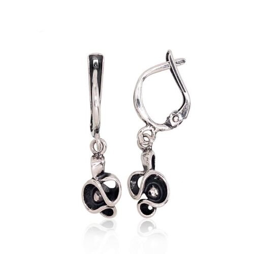 Silver earrings with 'english' lock