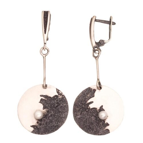 Silver earrings with Fresh-water Pearl