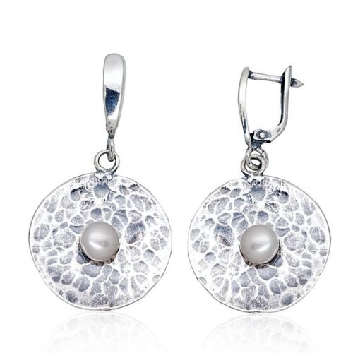 Silver earrings with 'english' lock with Fresh-water Pearl
