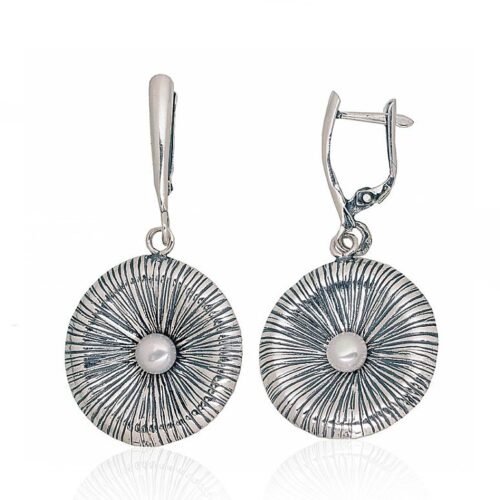 Silver earrings with 'english' lock with Fresh-water Pearl