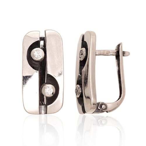 Silver earrings with 'english' lock with Zirkons