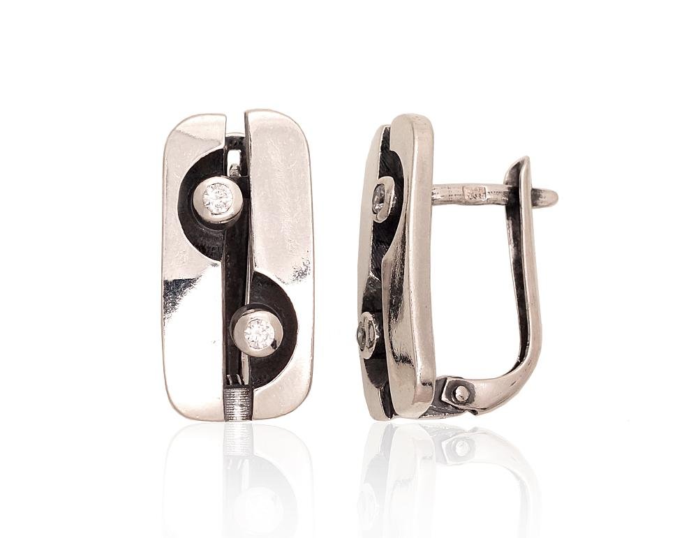 Silver earrings with 'english' lock with Zirkons