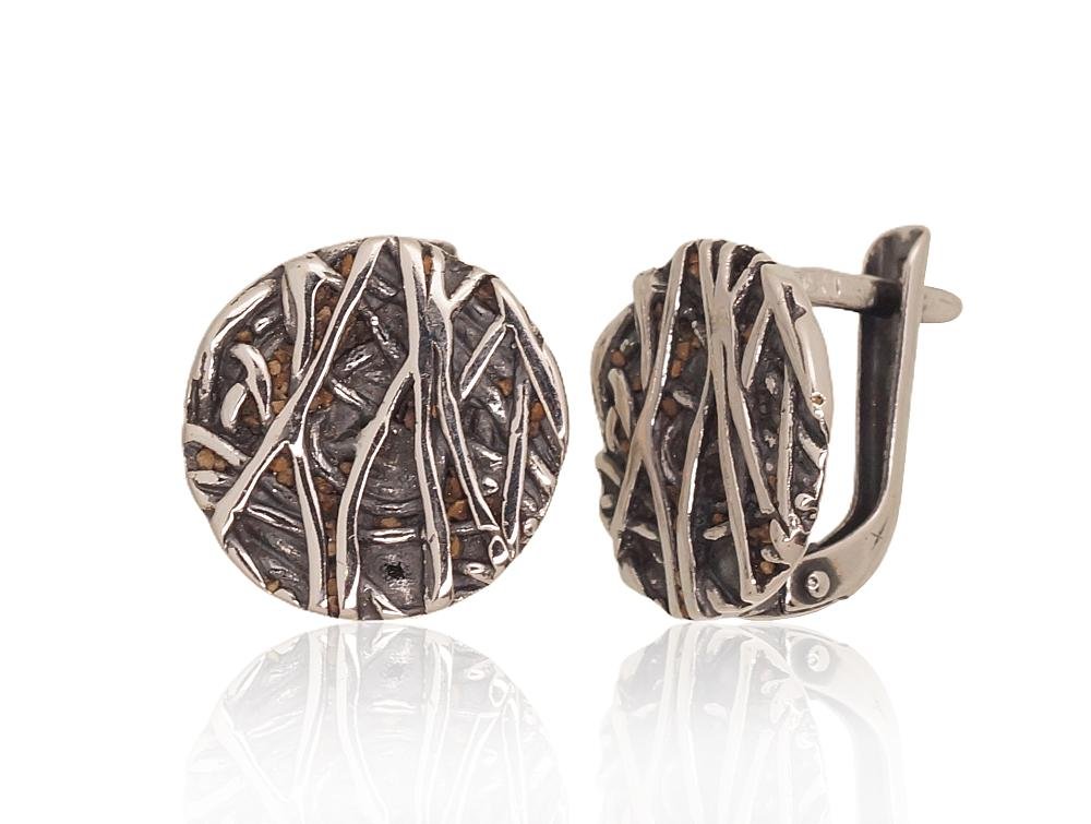 Silver earrings with 'english' lock