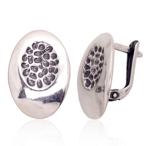 Silver earrings with 'english' lock