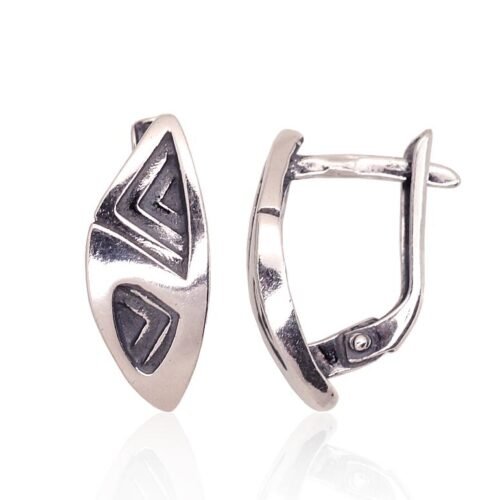 Silver earrings with 'english' lock