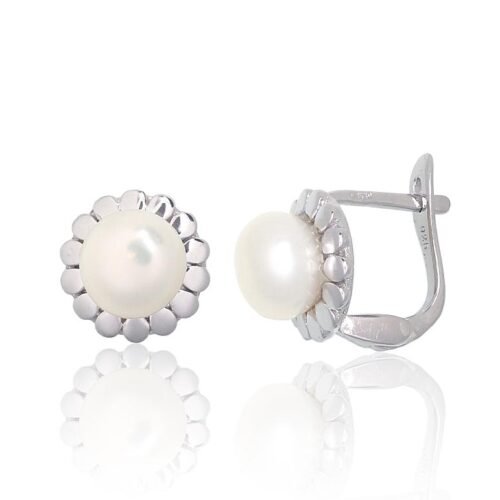 Silver earrings with 'english' lock with Fresh-water Pearl