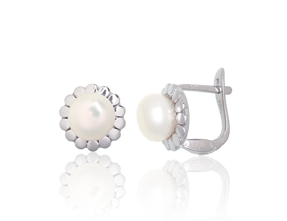 Silver earrings with 'english' lock with Fresh-water Pearl