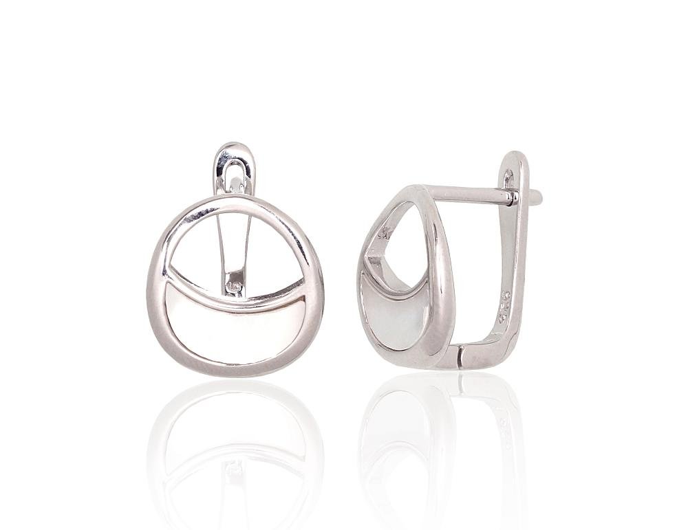 Silver earrings with 'english' lock with Mother-of-pearl