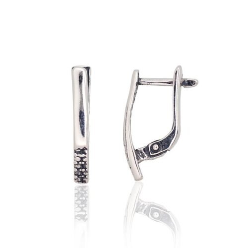 Silver earrings with 'english' lock