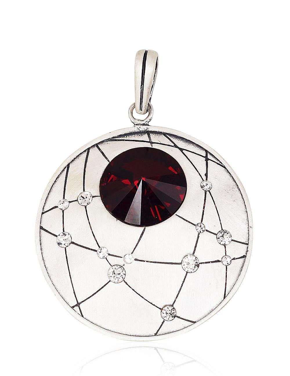 Silver pendant with Crystals