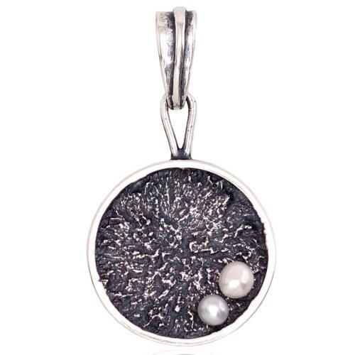 Silver pendant with Fresh-water Pearl