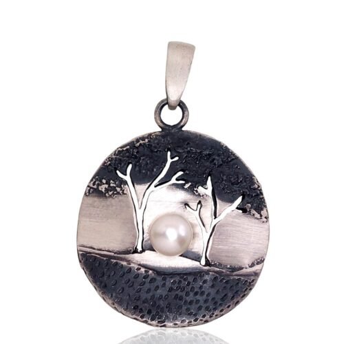 Silver pendant with Fresh-water Pearl
