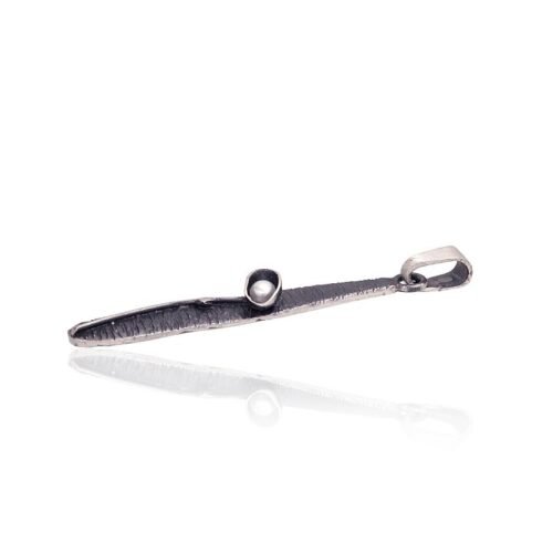 Alternative view of Silver pendant with Fresh-water Pearl