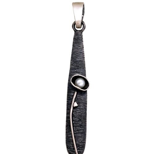Silver pendant with Fresh-water Pearl