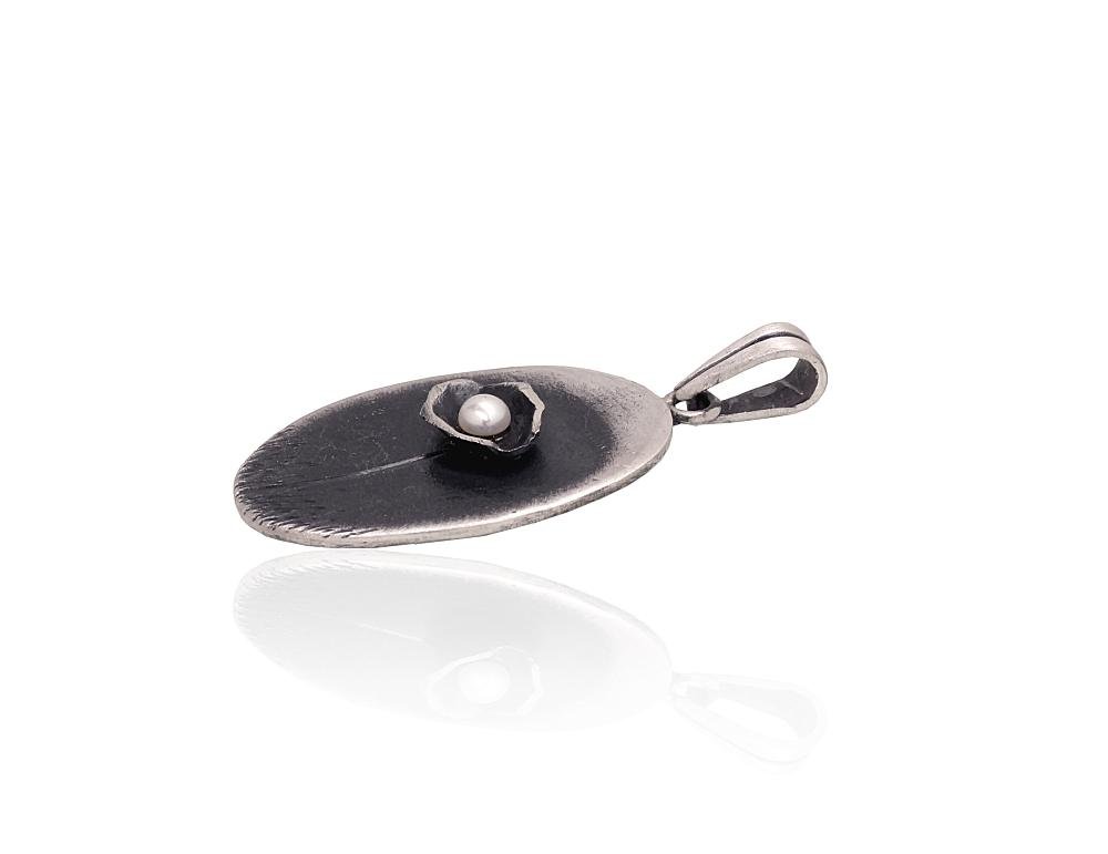 Silver pendant with Fresh-water Pearl - Image 2