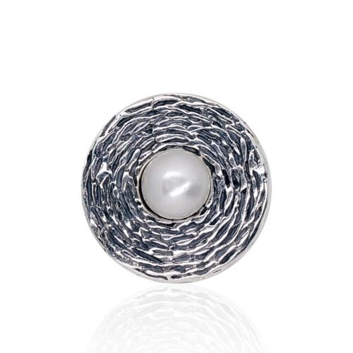 Silver pendant with Fresh-water Pearl