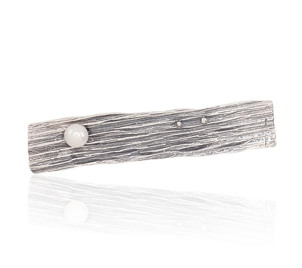Silver brooch with Fresh-water Pearl