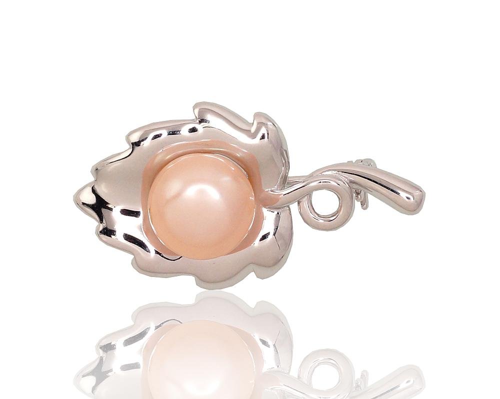Silver brooch with Fresh-water Pearl