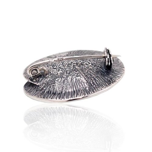 Alternative view of Silver brooch with Fresh-water Pearl