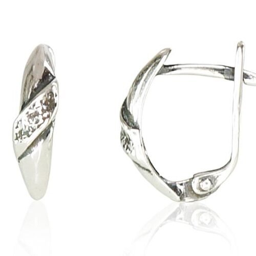 Silver earrings with 'english' lock