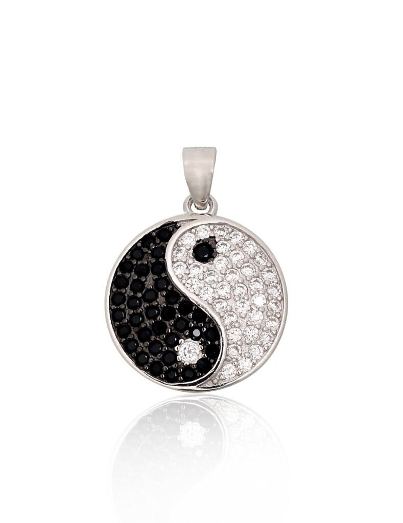 Silver pendant with Zirkons