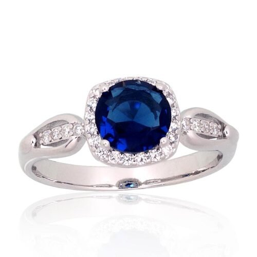 Silver ring with Zirkons