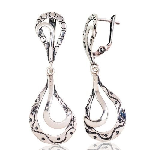 Silver earrings with 'english' lock