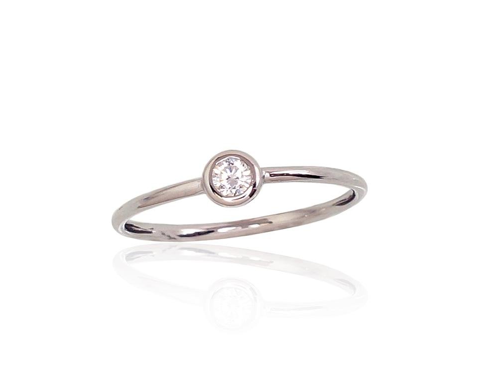 Silver ring with Zirkons