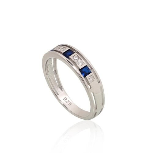 Alternative view of Silver ring with Zirkons